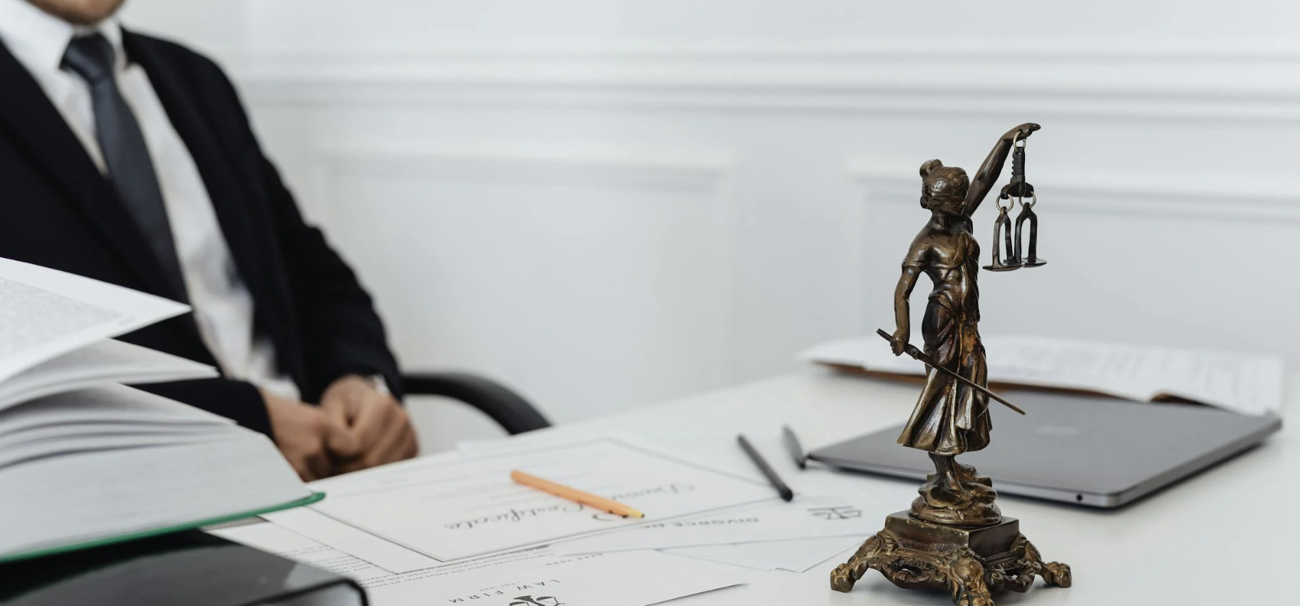 Image illustrative de l'article "Fiche Pratique : succession à Bordeaux, comment prouver sa qualité d’héritier ?"